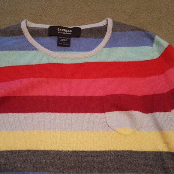 Small Express Cashmere 3/4 Sleeve Sweater - Picture 2 of 3